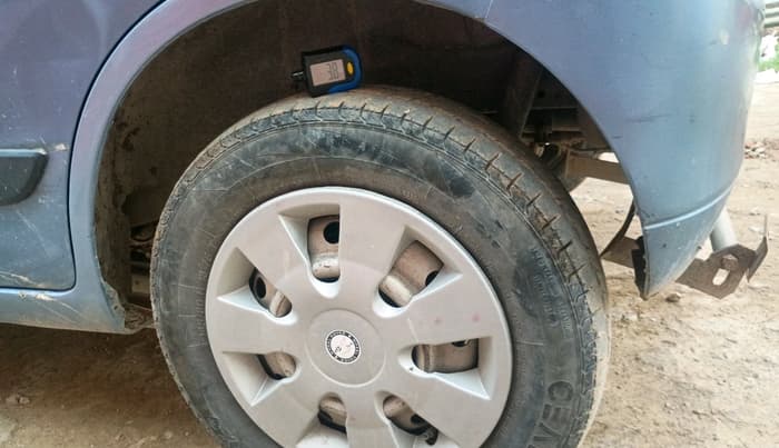 2012 Maruti Wagon R 1.0 LXI CNG, CNG, Manual, 75,097 km, tyre