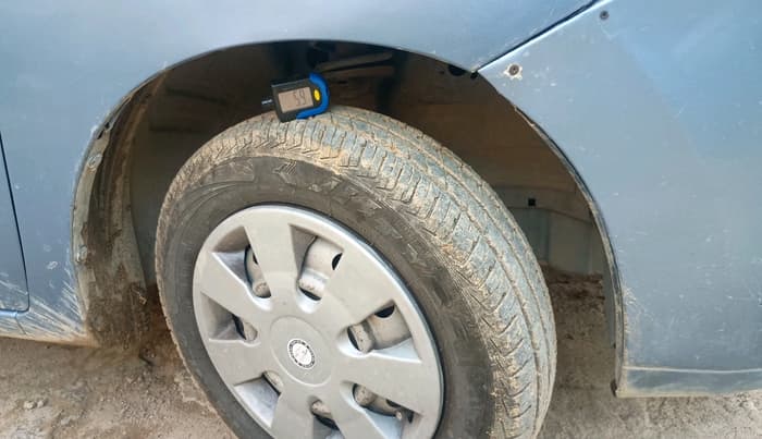 2012 Maruti Wagon R 1.0 LXI CNG, CNG, Manual, 75,097 km, tyre