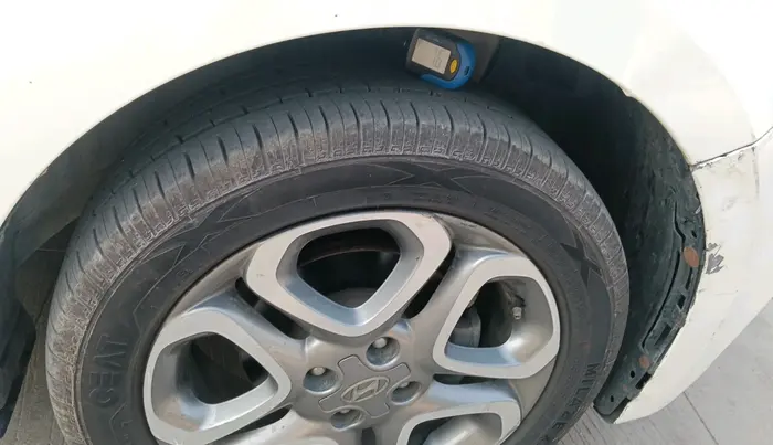 2019 Hyundai Elite i20 ASTA 1.2 (O), Petrol, Manual, 43,804 km, tyre