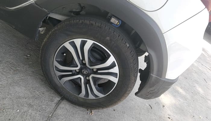 2024 Tata TIAGO NRG  NRG XZA CNG, CNG, Automatic, 28,738 km, tyre