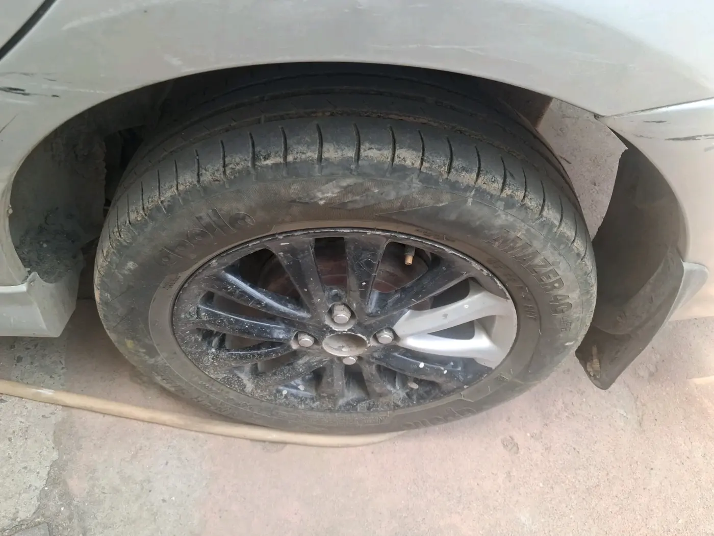 2011 Toyota Etios VX, CNG, Manual, 60,536 km, tyre