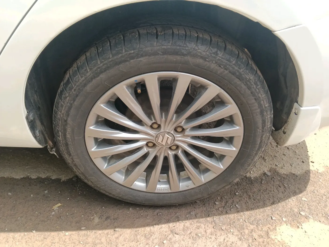 2015 Maruti Ciaz ZDI+ SHVS, Diesel, Manual, 91,685 km, tyre