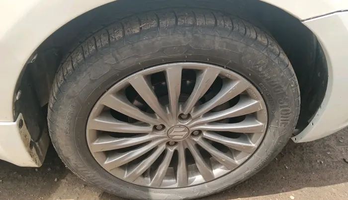 2015 Maruti Ciaz ZDI+ SHVS, Diesel, Manual, 91,685 km, tyre