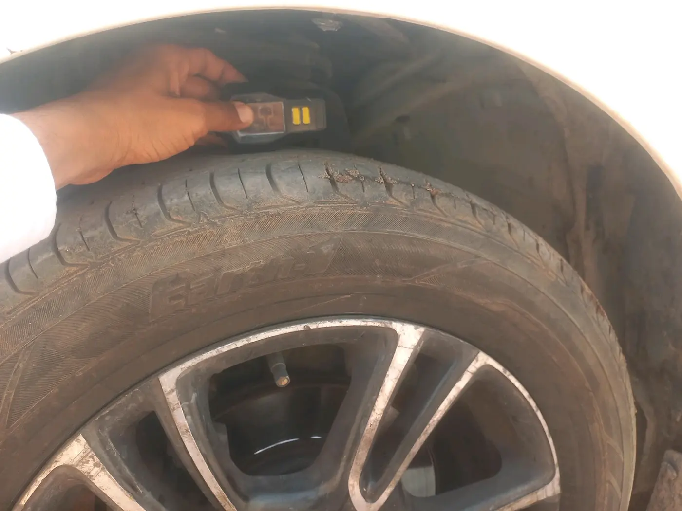 2020 Mahindra MARAZZO M 6 + 7 STR, Diesel, Manual, 2,33,453 km, tyre
