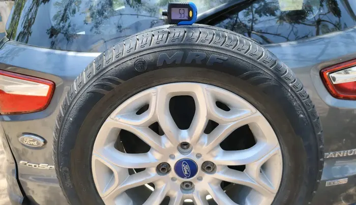 2014 Ford Ecosport TITANIUM 1.5L DIESEL (OPT), Diesel, Manual, 1,42,430 km, tyre