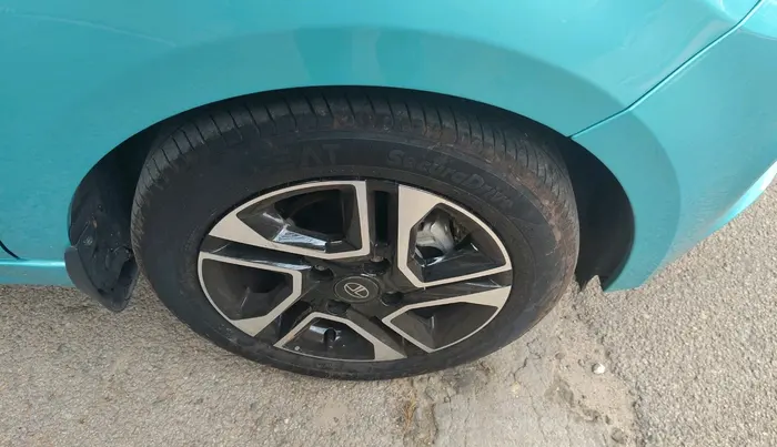 2025 Tata Tiago XZ PLUS PETROL, Petrol, Manual, 6,193 km, tyre