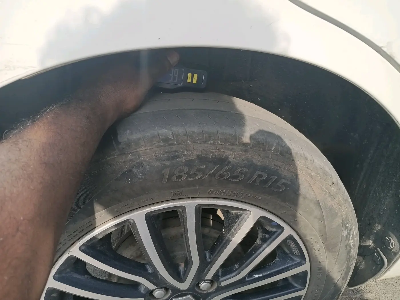 2022 Maruti Dzire ZXI Plus AMT, Petrol, Automatic, 83,679 km, tyre