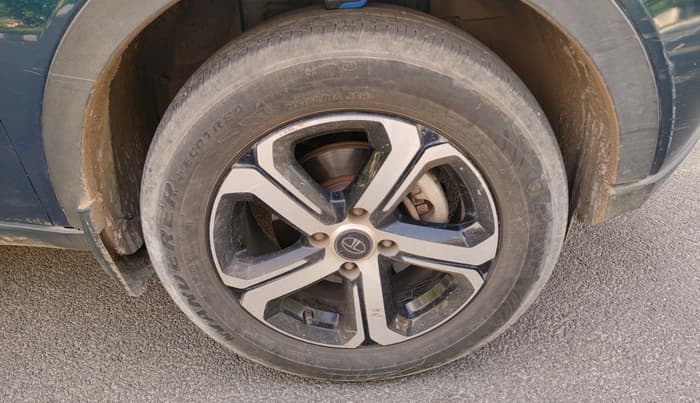 2021 Tata NEXON EV XZ PLUS, Electric, Automatic, 1,24,038 km, tyre