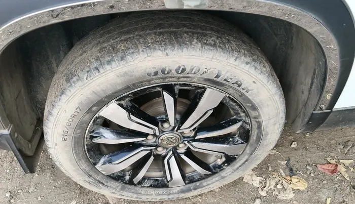 2020 MG HECTOR SHARP 1.5 DCT PETROL, Petrol, Automatic, 70,557 km, tyre