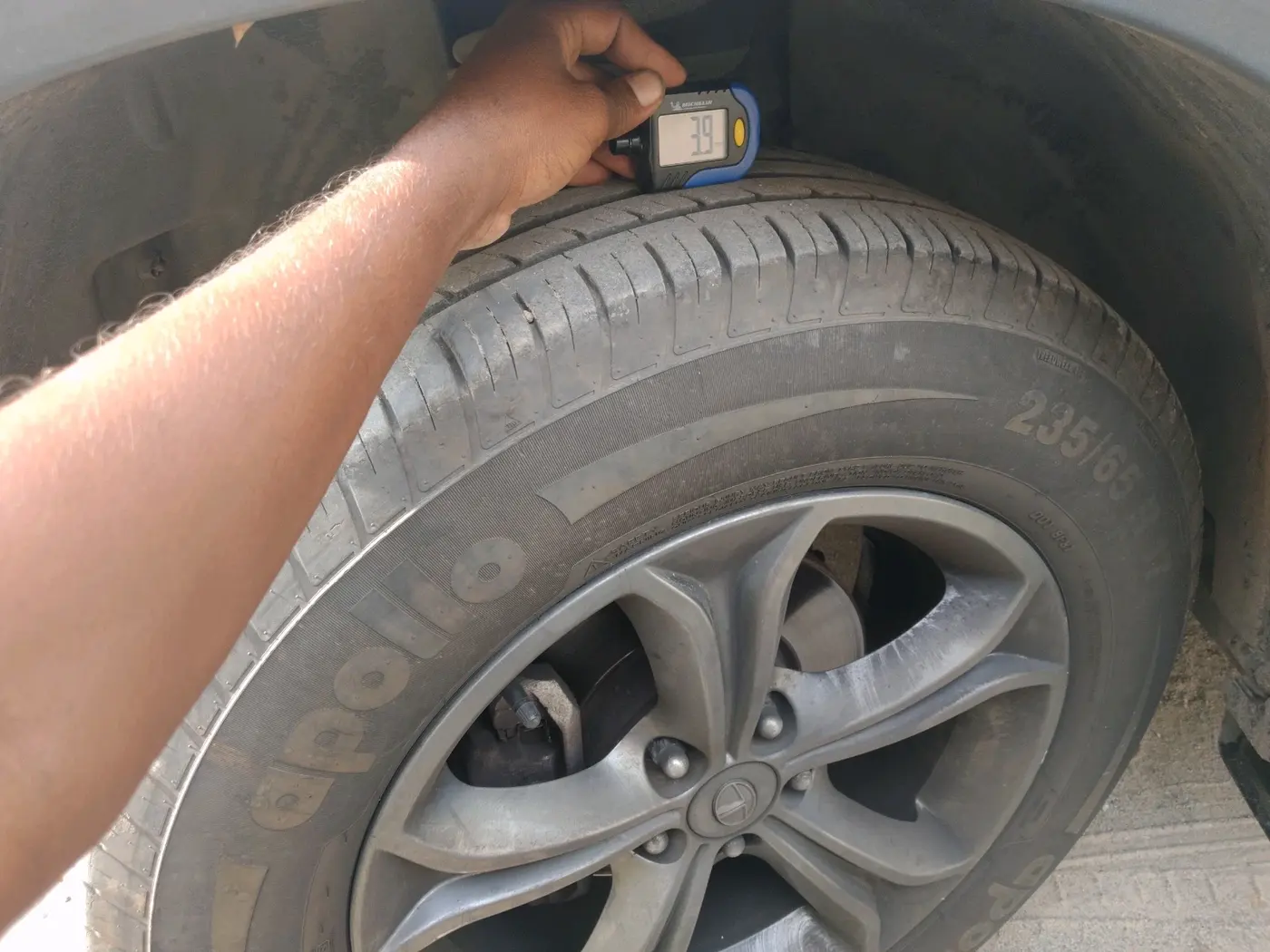 2021 Tata Harrier XT 2.0L KRYOTEC, Diesel, Manual, 53,521 km, tyre