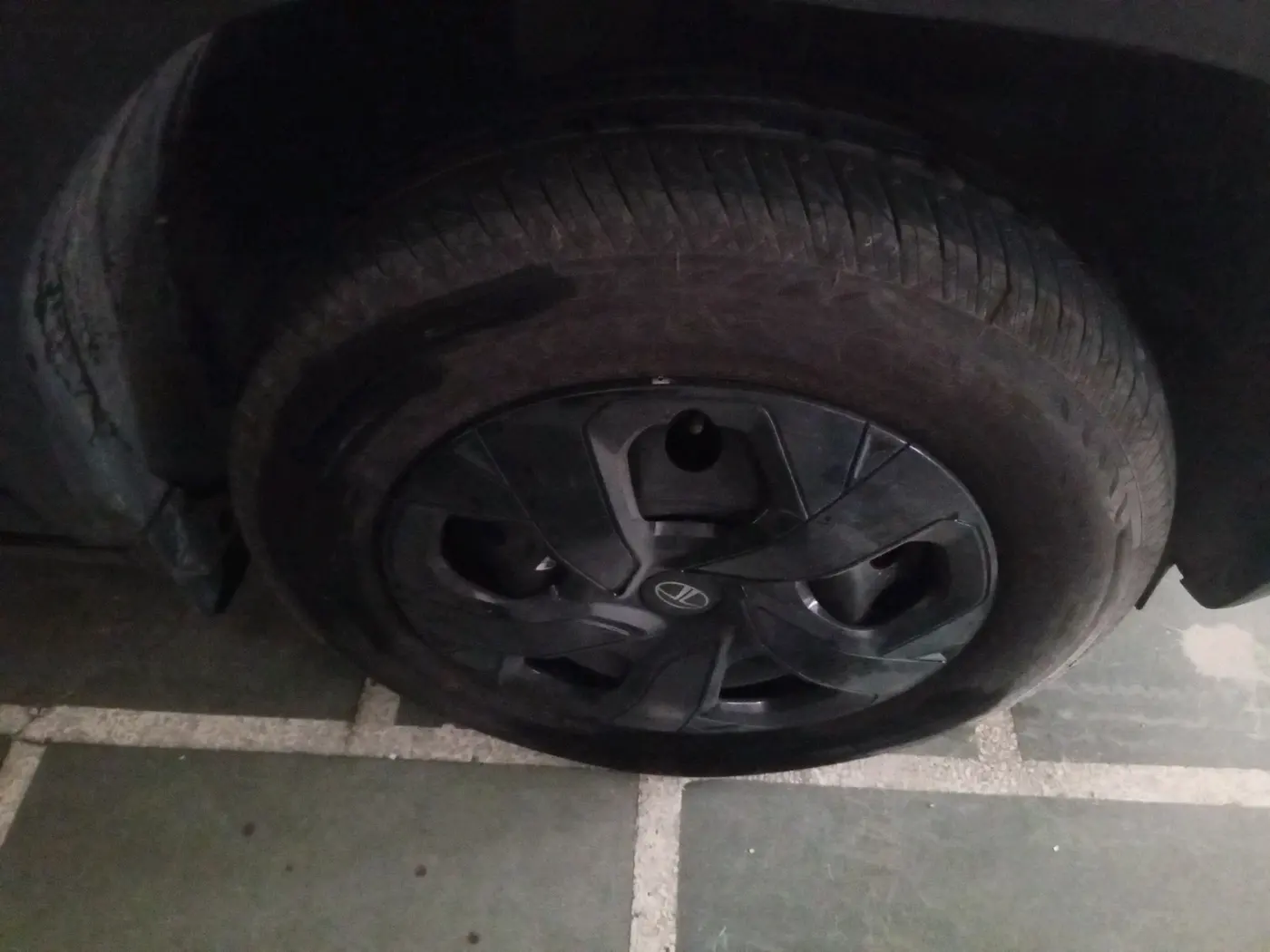 2025 Tata PUNCH Adventure Plus, Petrol, Manual, 1,338 km, tyre