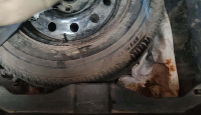 2017 Maruti Dzire ZDI PLUS, Diesel, Manual, 1,64,532 km, tyre