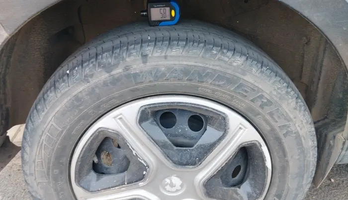 2021 Tata NEXON EV XM, Electric, Automatic, 82,912 km, tyre