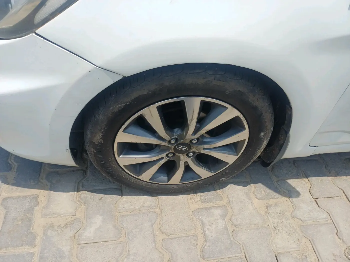 2011 Hyundai Verna FLUIDIC 1.6 VTVT SX, CNG, Manual, 96,520 km, tyre