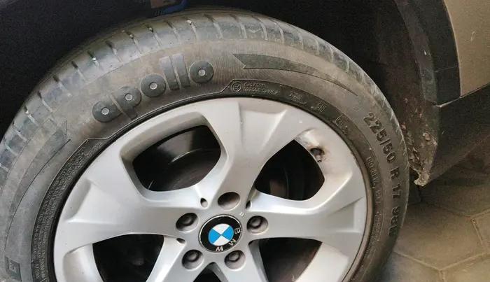 2013 BMW X1 SDRIVE 20D, Diesel, Automatic, 1,27,827 km, tyre