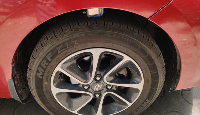 2018 Hyundai Grand i10 SPORTZ AT 1.2 KAPPA VTVT, CNG, Automatic, 33,966 km, tyre