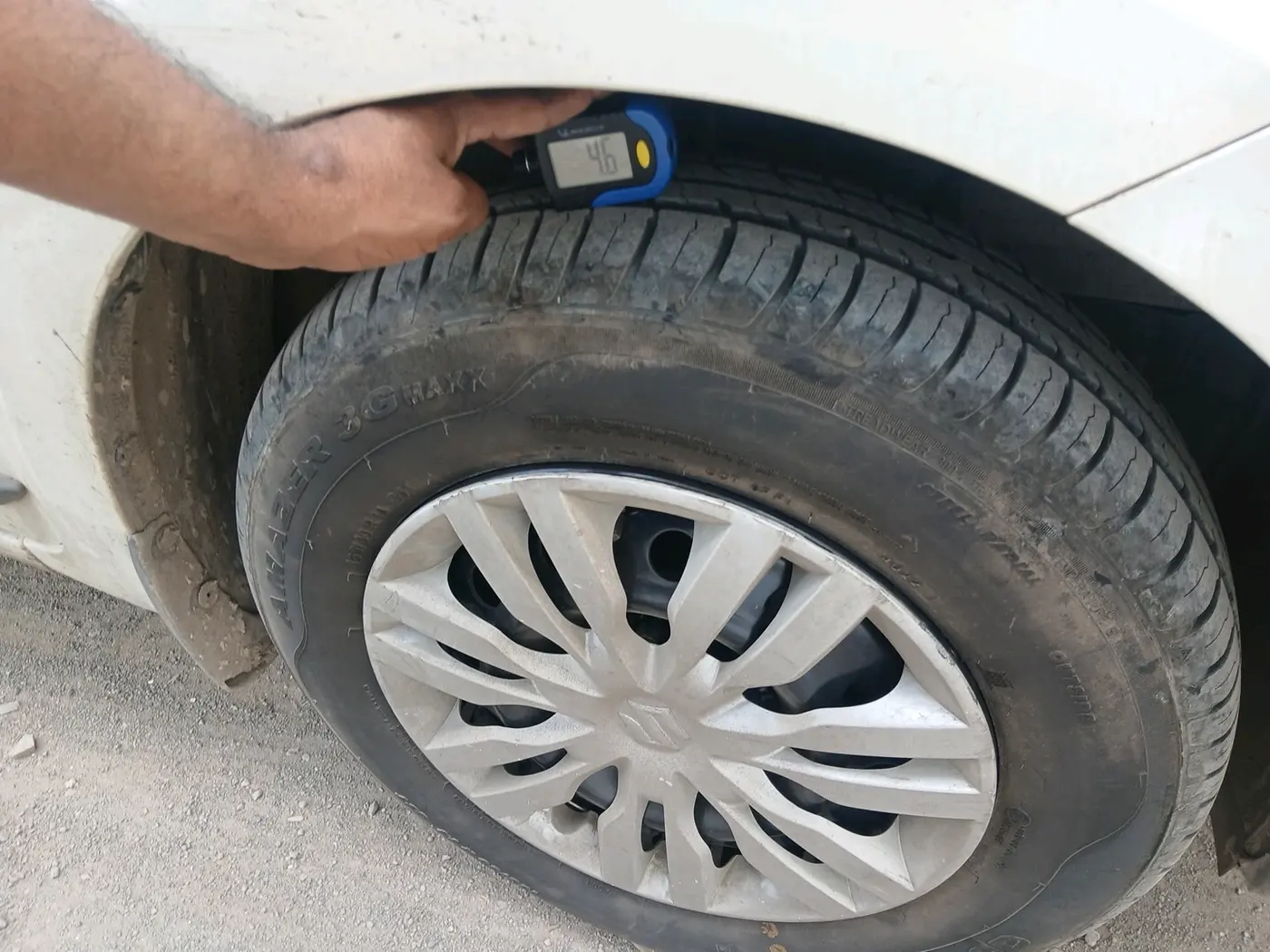 2022 Maruti Dzire VXI, Petrol, Manual, 29,847 km, tyre
