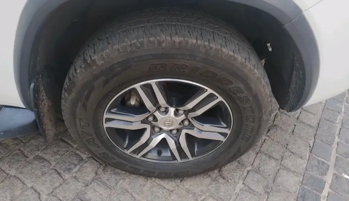 2020 Toyota Fortuner 2.8 4X2 MT, Diesel, Manual, 1,52,545 km, tyre