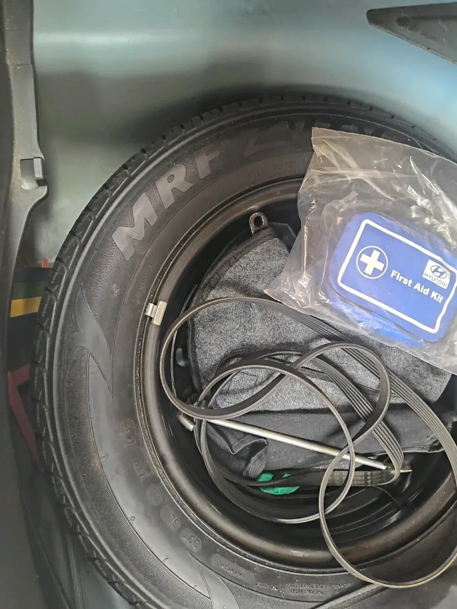 2019 Hyundai Elite i20 ASTA 1.2 (O), Petrol, Manual, 44,808 km, tyre