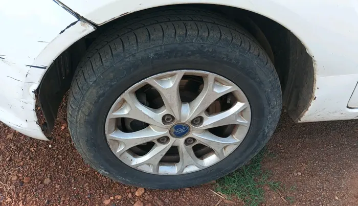 2014 Ford Figo TITANIUM 1.4 DIESEL, Diesel, Manual, 92,220 km, tyre