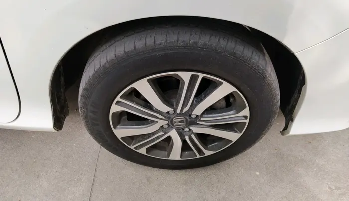 2019 Honda City 1.5L I-VTEC V MT, Petrol, Manual, 20,361 km, tyre