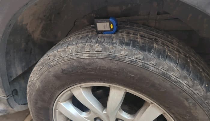 2018 Mahindra XUV500 W10 AT, Diesel, Automatic, 73,995 km, tyre