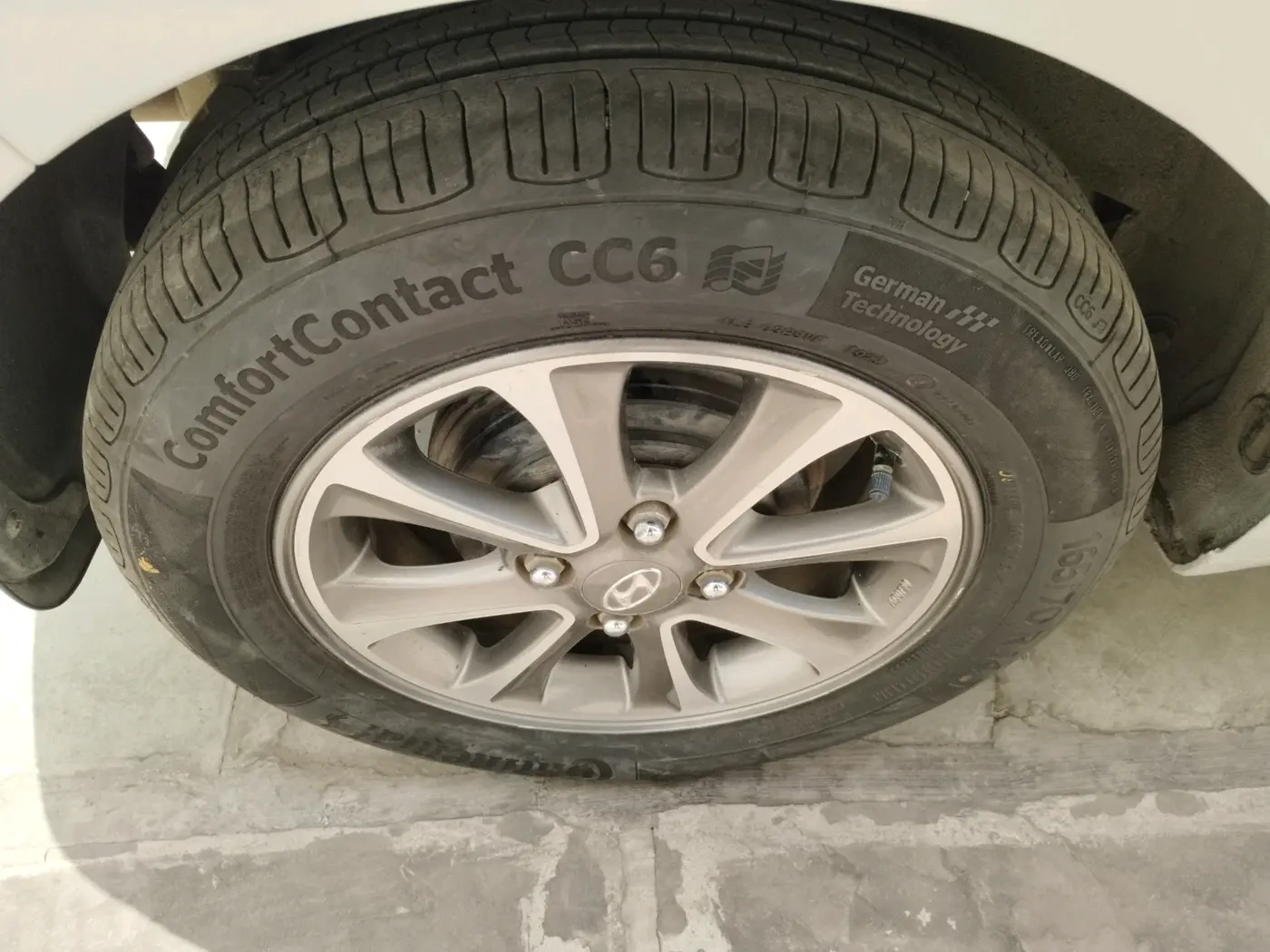 2014 Hyundai Grand i10 ASTA 1.2 KAPPA VTVT, Petrol, Manual, 64,703 km, tyre