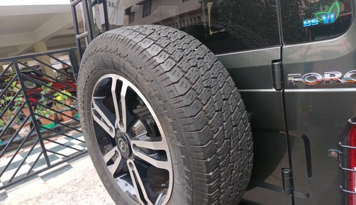 2024 Force Motors GURKHA 5 Door 4WD 7 STR, Diesel, Manual, 37,902 km, tyre