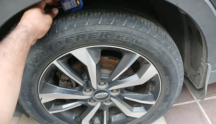 2019 Mahindra XUV300 W8 (O) 1.2 PETROL, Petrol, Manual, 48,900 km, tyre