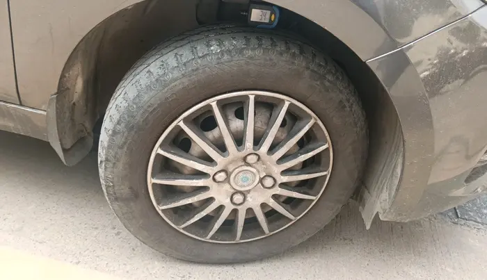 2020 Tata Tiago XE PETROL, Petrol, Manual, 50,368 km, tyre