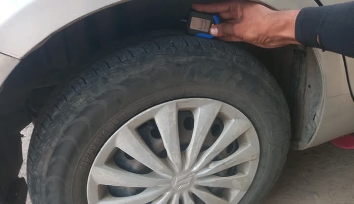 2016 Maruti Swift Dzire VDI, Diesel, Manual, 1,21,093 km, tyre