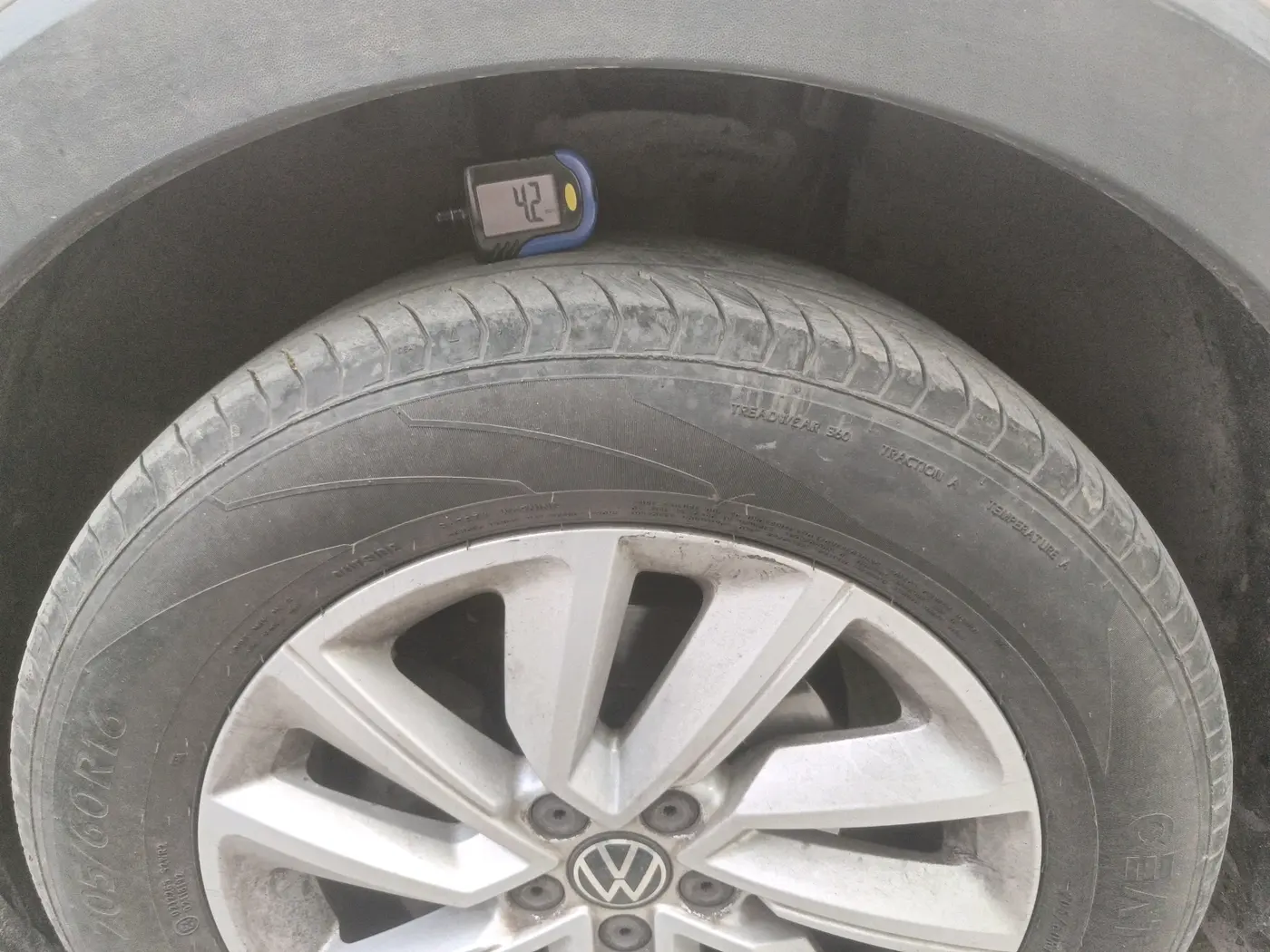 2022 Volkswagen TAIGUN HIGHLINE 1.0 TSI MT, Petrol, Manual, 38,613 km, tyre