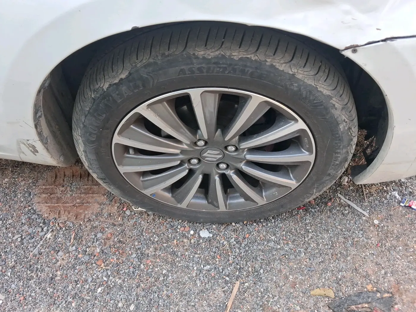 2018 Maruti Ciaz ALPHA DIESEL 1.3, Diesel, Manual, 96,700 km, tyre