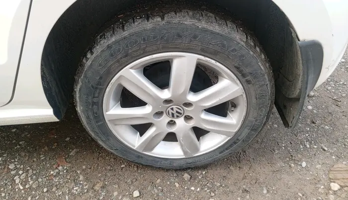 2012 Volkswagen Polo COMFORTLINE 1.2L, Diesel, Manual, 71,210 km, tyre