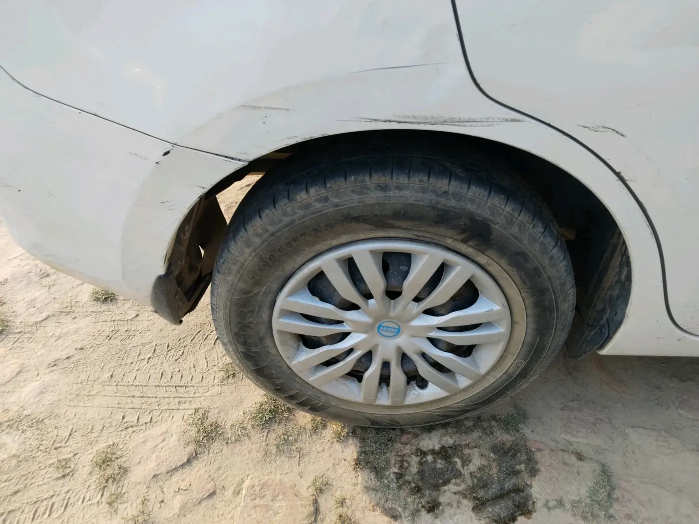 2019 Maruti Dzire VDI, Diesel, Manual, 1,80,393 km, tyre