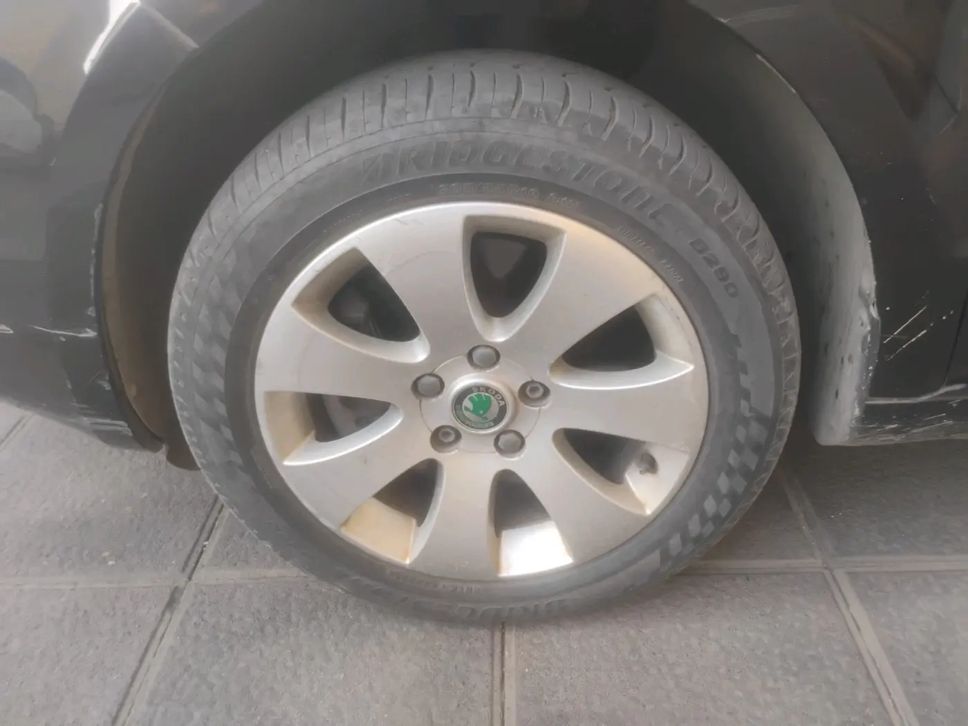 2012 Skoda Superb ELEGANCE 1.8 TSI AT, Petrol, Automatic, 63,082 km, tyre