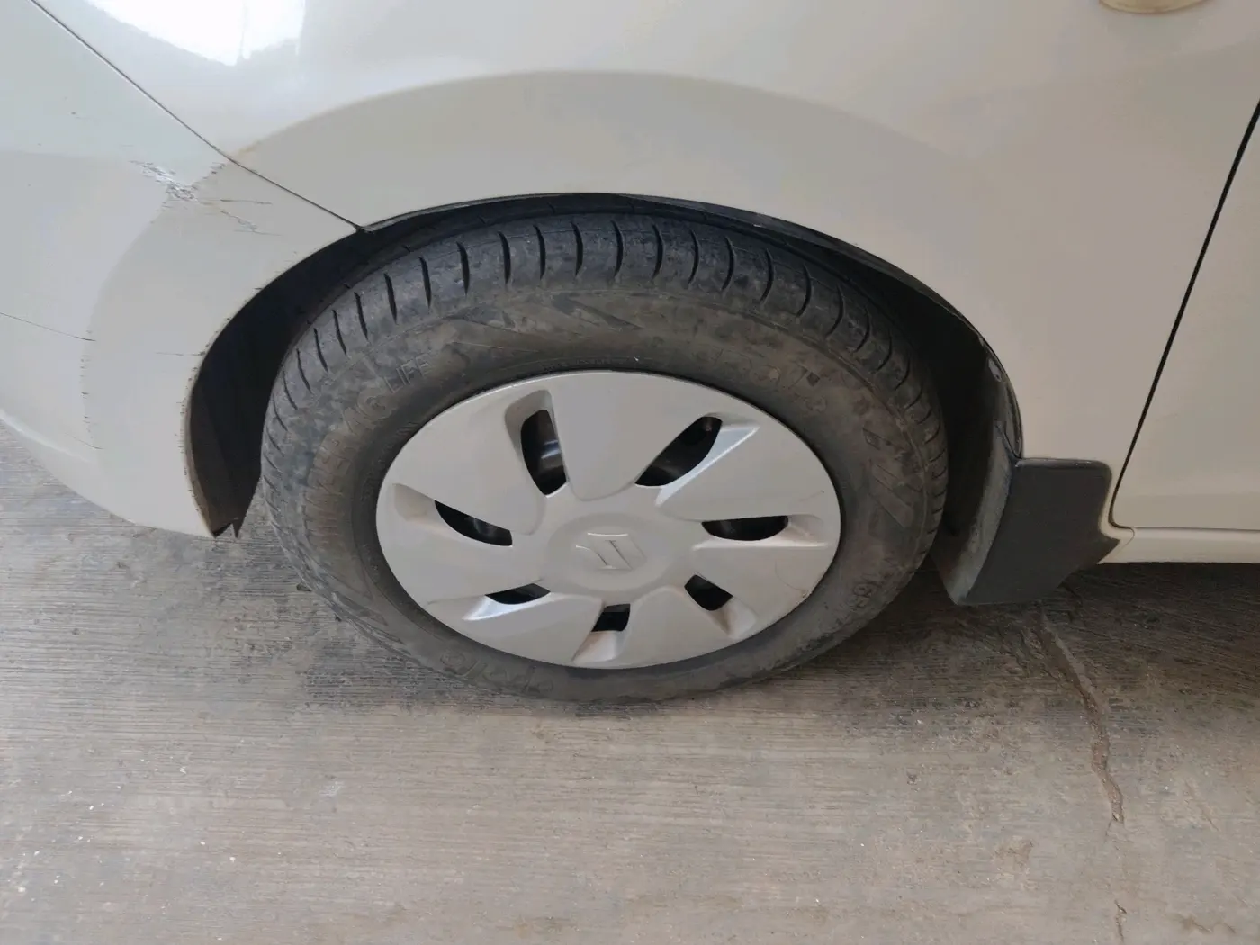 2014 Maruti Celerio VXI, Petrol, Manual, 97,685 km, tyre