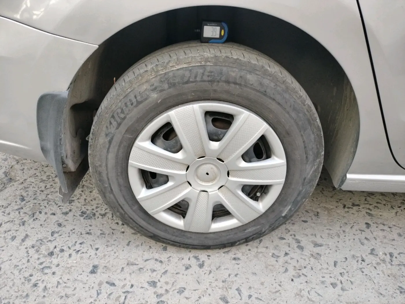 2012 Skoda Rapid AMBITION 1.6 TDI CR MT, Diesel, Manual, 1,34,829 km, tyre