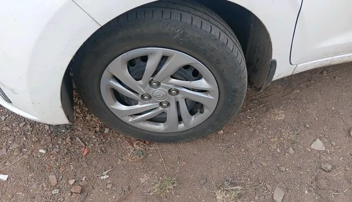 2021 Hyundai AURA S 1.2 CNG, CNG, Manual, 1,19,818 km, tyre