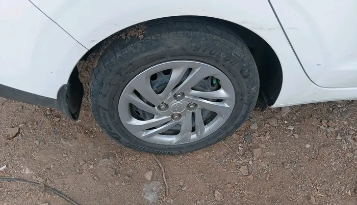 2021 Hyundai AURA S 1.2 CNG, CNG, Manual, 1,19,818 km, tyre