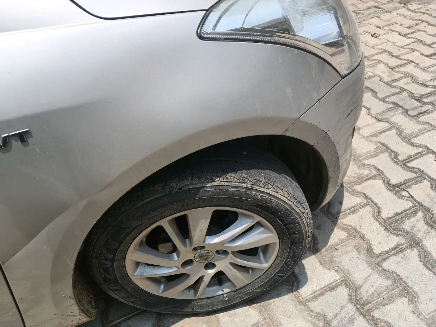 2014 Maruti Swift ZXI, Petrol, Manual, 54,358 km, tyre