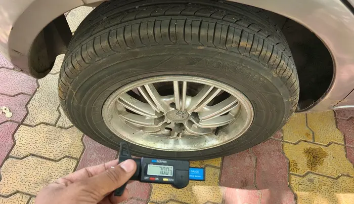 2011 Maruti Ritz LXI, Petrol, Manual, 18,412 km, tyre