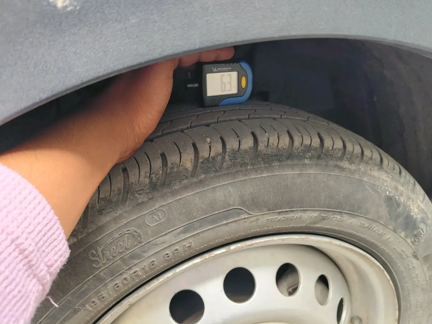 2021 Tata NEXON XE PETROL, Petrol, Manual, 83,583 km, tyre