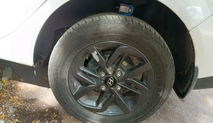 2022 Hyundai AURA S 1.2 CNG, CNG, Manual, 55,710 km, tyre