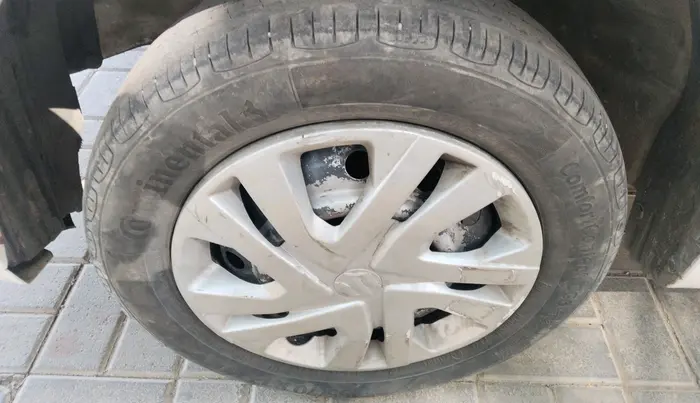 2015 Maruti Wagon R 1.0 LXI CNG, CNG, Manual, 85,797 km, tyre