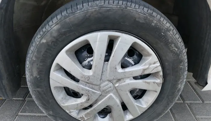 2015 Maruti Wagon R 1.0 LXI CNG, CNG, Manual, 85,797 km, tyre