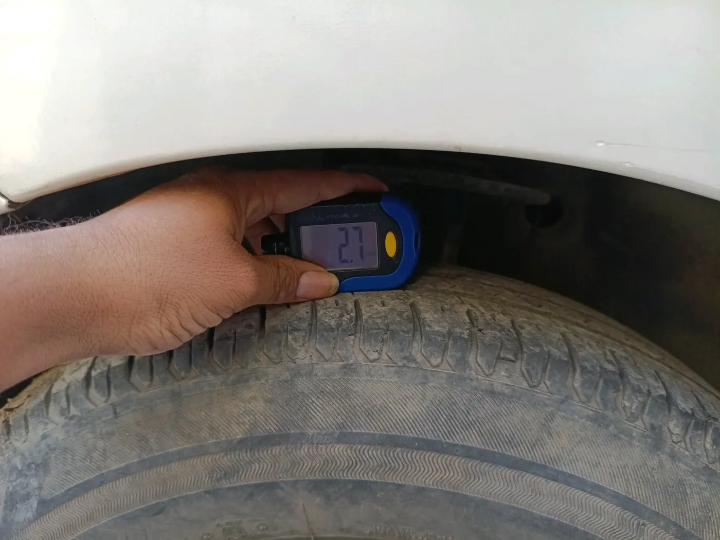 2018 Maruti Dzire VXI, Petrol, Manual, 51,116 km, tyre