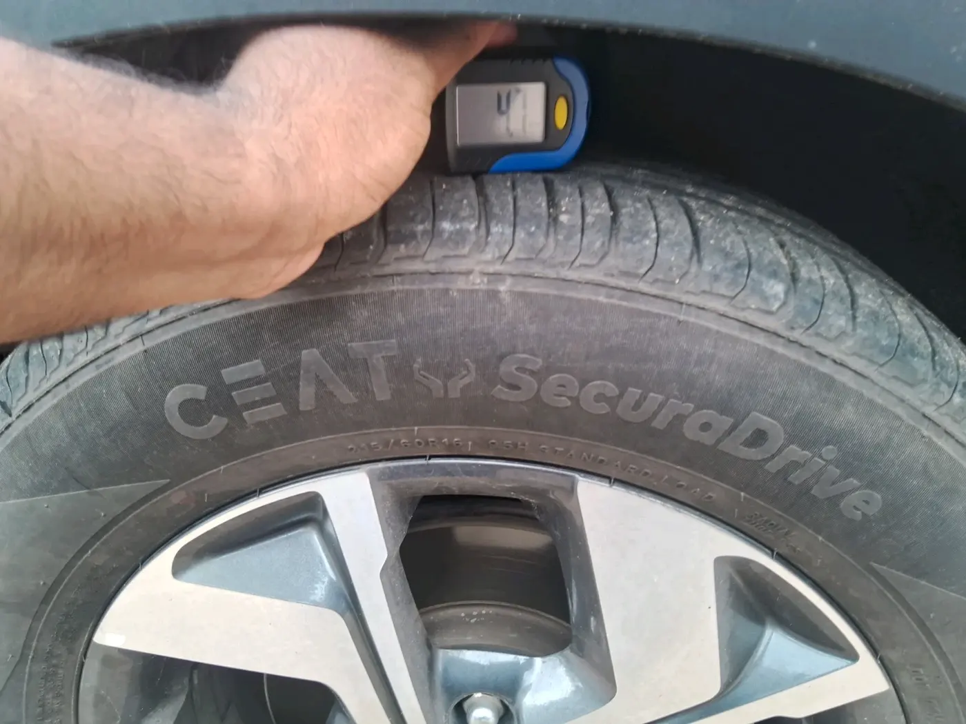 2021 KIA SONET HTX 1.0 IMT, Petrol, Manual, 56,207 km, tyre