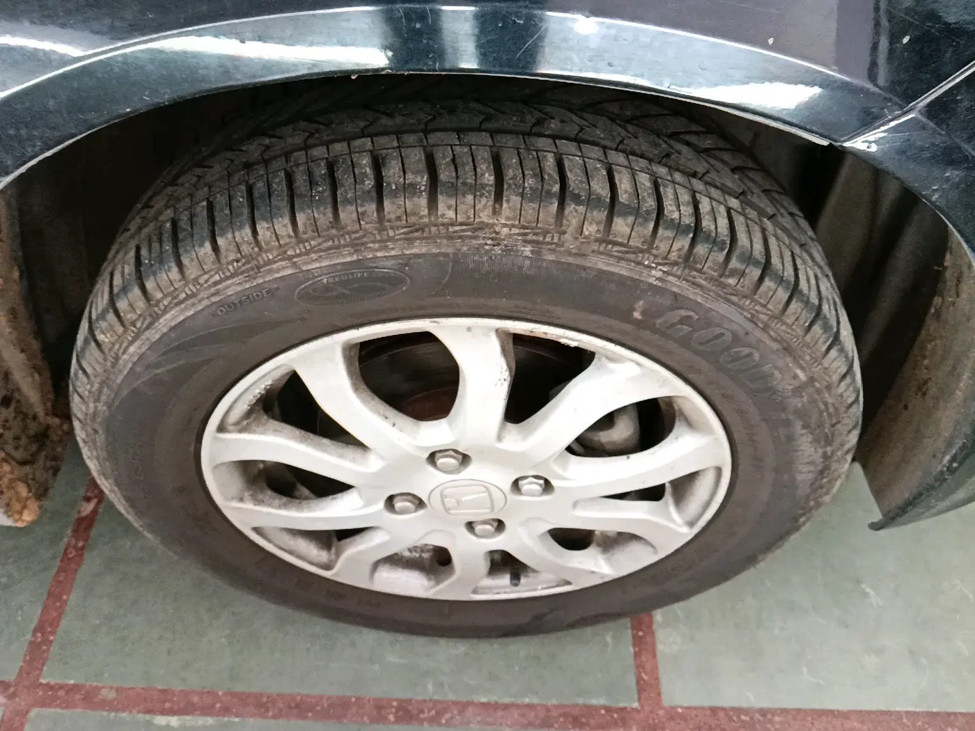 2014 Honda Amaze 1.2L I-VTEC VX, Petrol, Manual, 49,873 km, tyre
