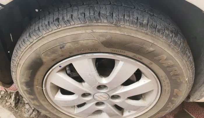 2012 Maruti Ritz ZXI, Petrol, Manual, 95,231 km, tyre
